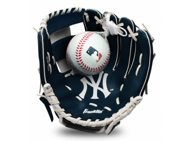 Franklin 9,5 Inch Youth MLB Glove and... Franklin 9,5 Inch Youth MLB Glove and...