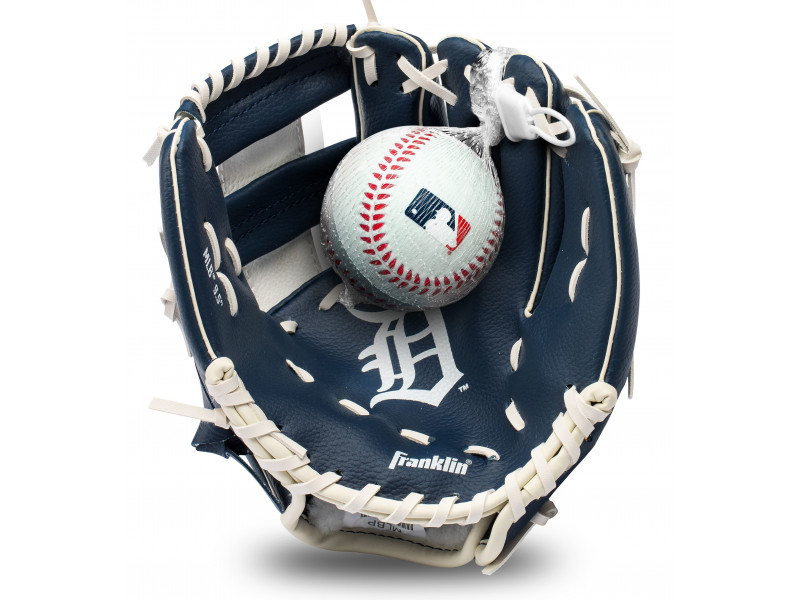 Franklin 9,5 Inch Youth MLB Glove and... Franklin 9,5 Inch Youth MLB Glove and...