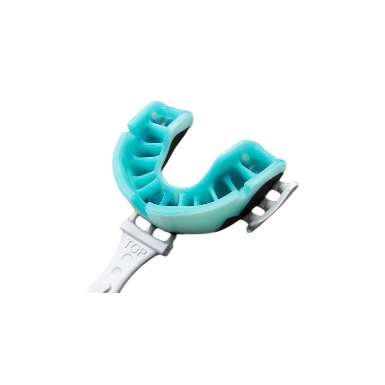 Szczęka OPRO  Shield PLATINUM PEARL - MINT Szczęka OPRO  Shield PLATINUM PEARL - MINT